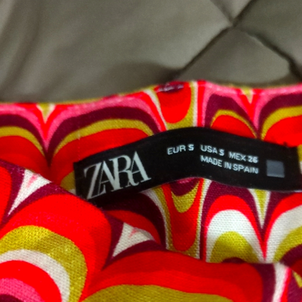 Zara Multicolor Patterned Top - Picture 2 of 7